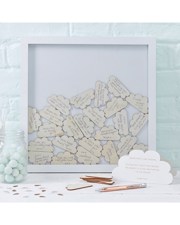 Gjestebok: Skyer i ramme