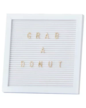 Stativ: Bokstav tavle - Hvit og gull - 170 bokstaver - Hvit - 25cm B x 25cm H