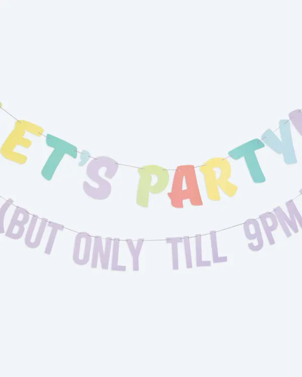 Banner / Girlander: "Let's Party! (But Only Till 9PM)" - Fargerik - 2m - Bilde 2