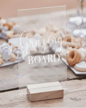 Skilt: Hvit - Personlig tekst - 14,85 x 21cm